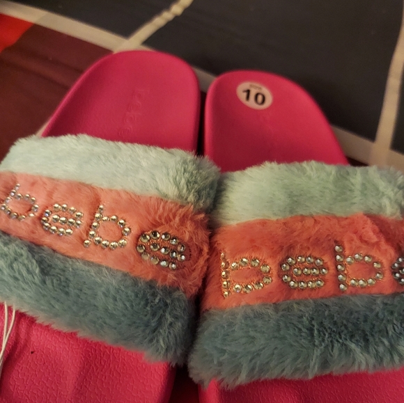 Slides - Picture 2 of 3